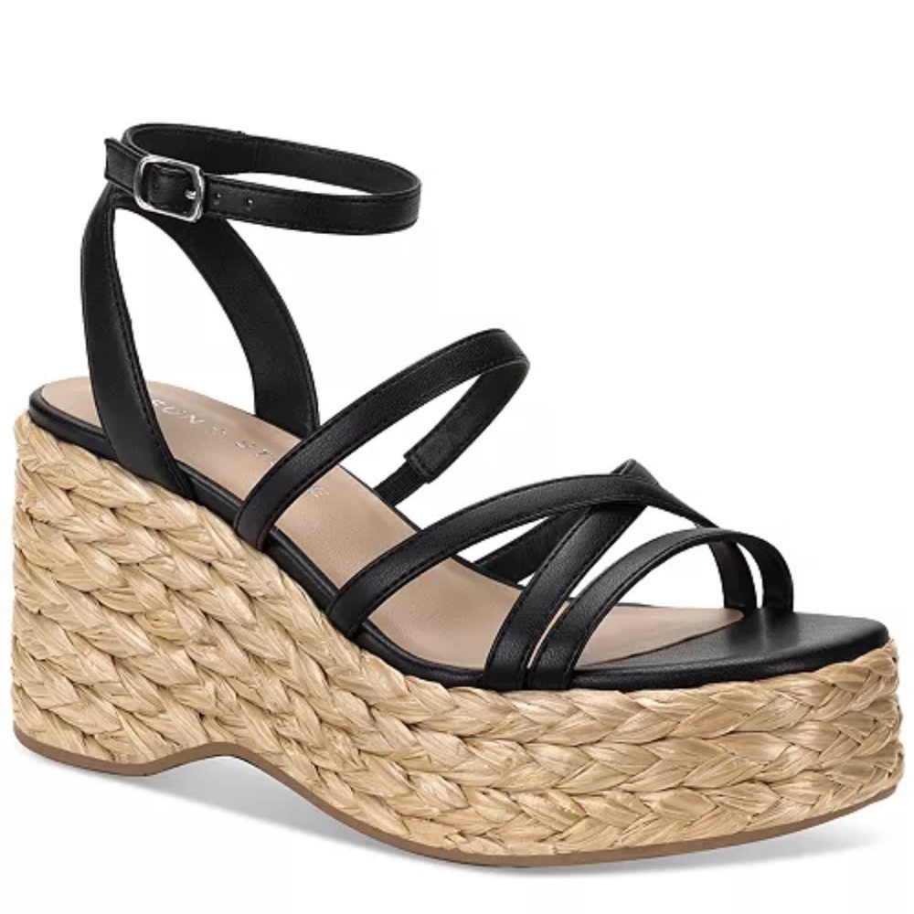 Sun + Stone Finnickk sandals are strappy with beachy platform heels. Size‎ 8.5